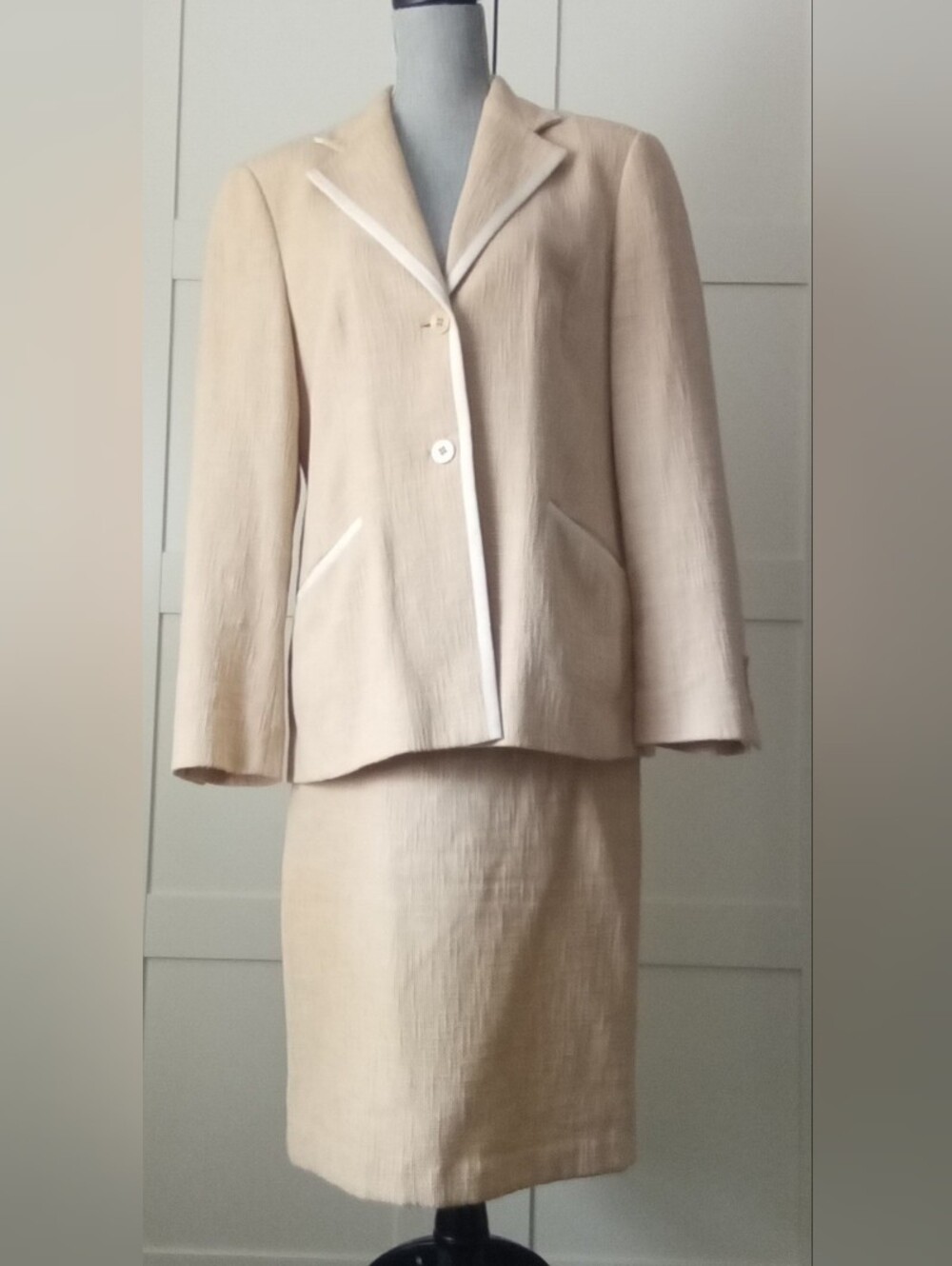 Women’s Cream Two-Piece Jacket & Skirt Set